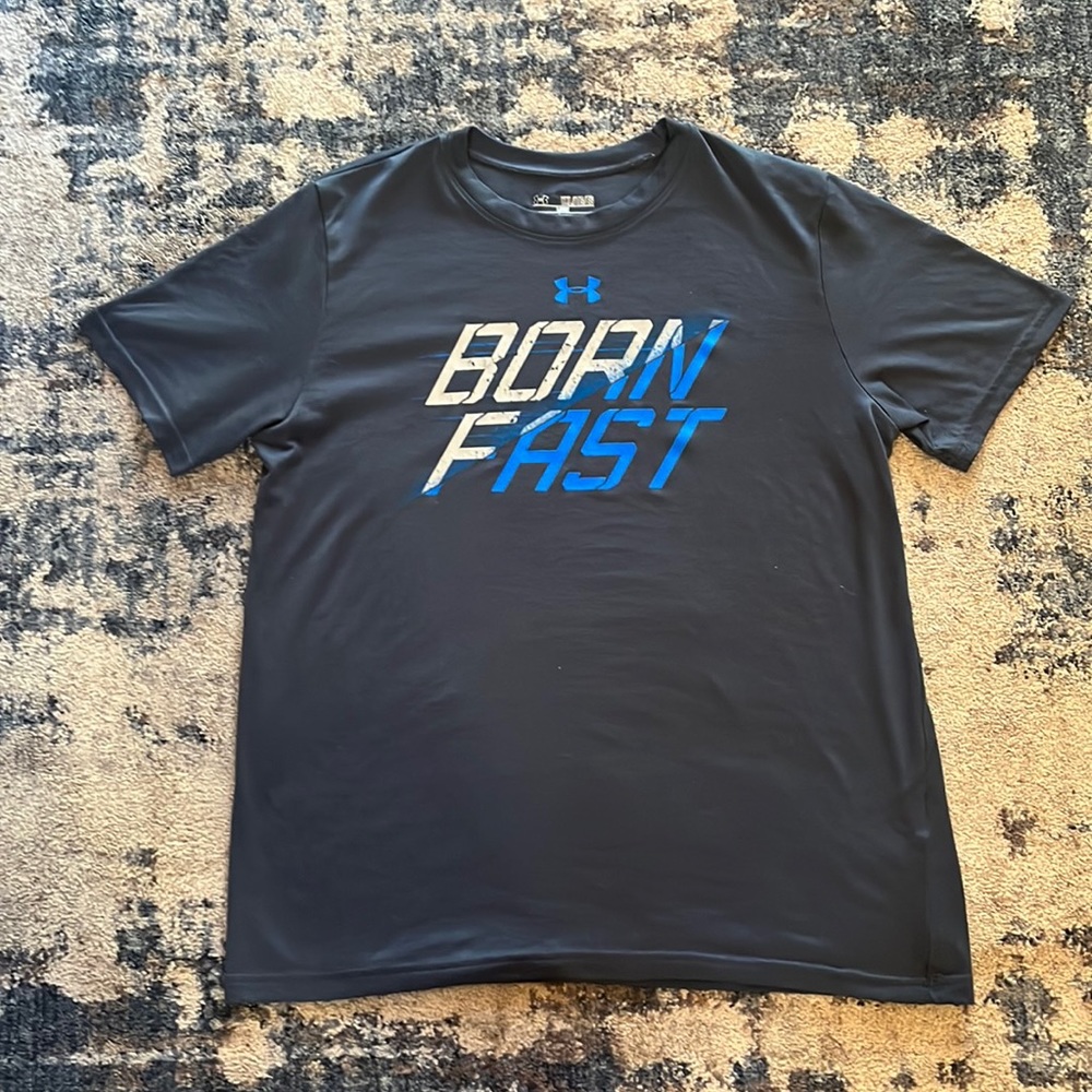 Boys Under Armor shirt (Youth extra large)